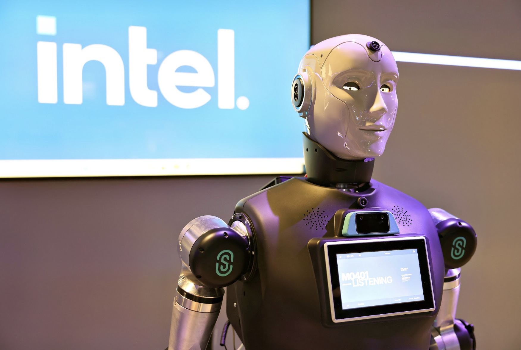 CES 2026: Intel ra mắt Core Ultra Series 3, thế hệ vi xử lý đầu tiên sản xuất trên tiến trình Intel 18A