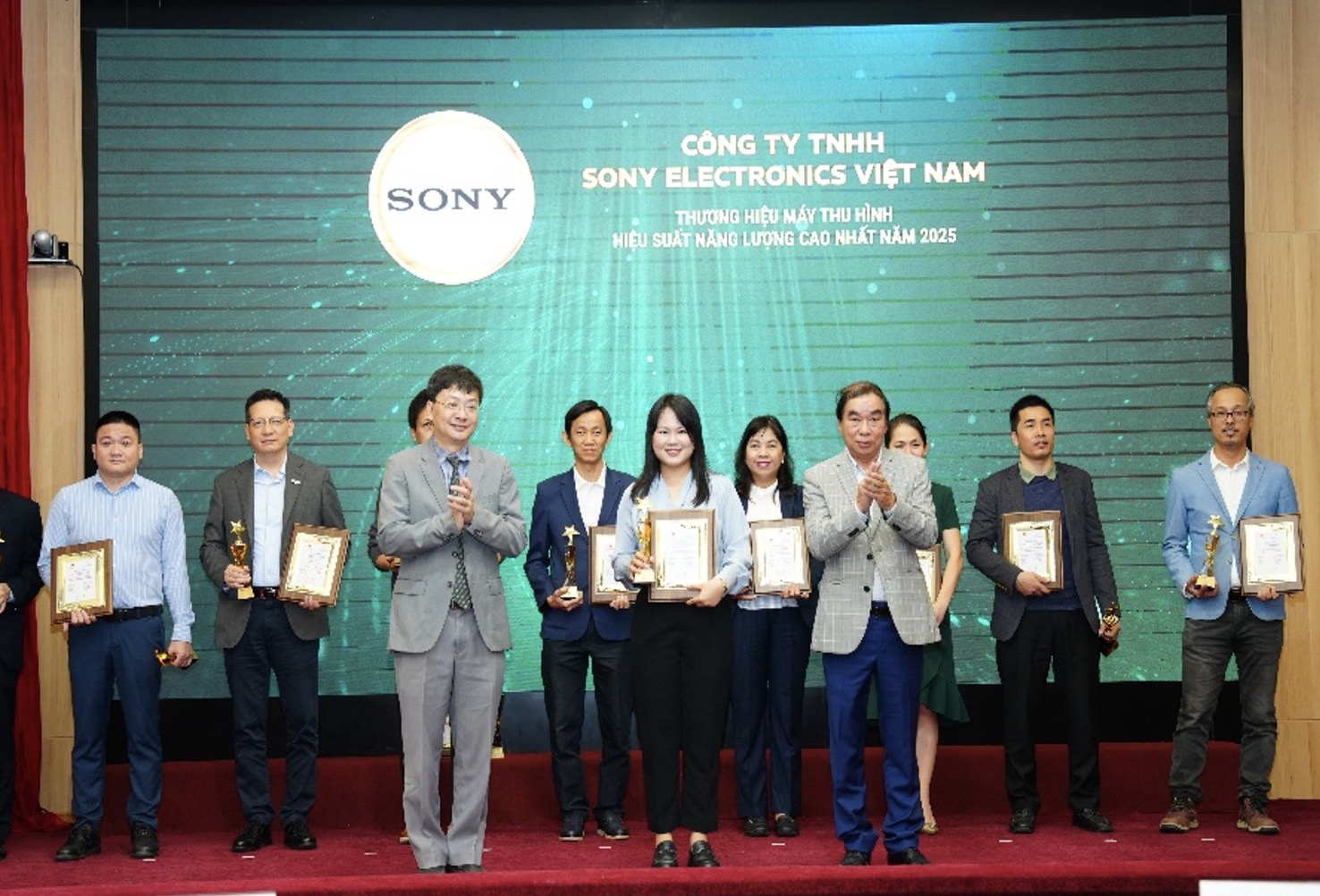 Sony khẳng định vị thế dẫn đầu tại Việt Nam với cú đúp giải thưởng công nghệ năm 2025 TechTimes Vietnam Sony khẳng định vị thế dẫn đầu tại Việt Nam với cú đúp giải thưởng công nghệ năm 2025