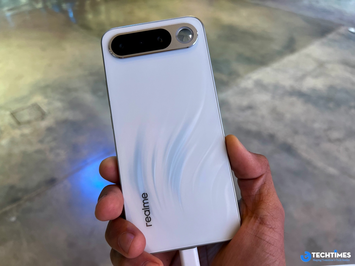 realme 16 Pro và realme 16 5G chính thức lên kệ tại Việt Nam, ấn tượng với camera 200MP và pin 7.000mAh