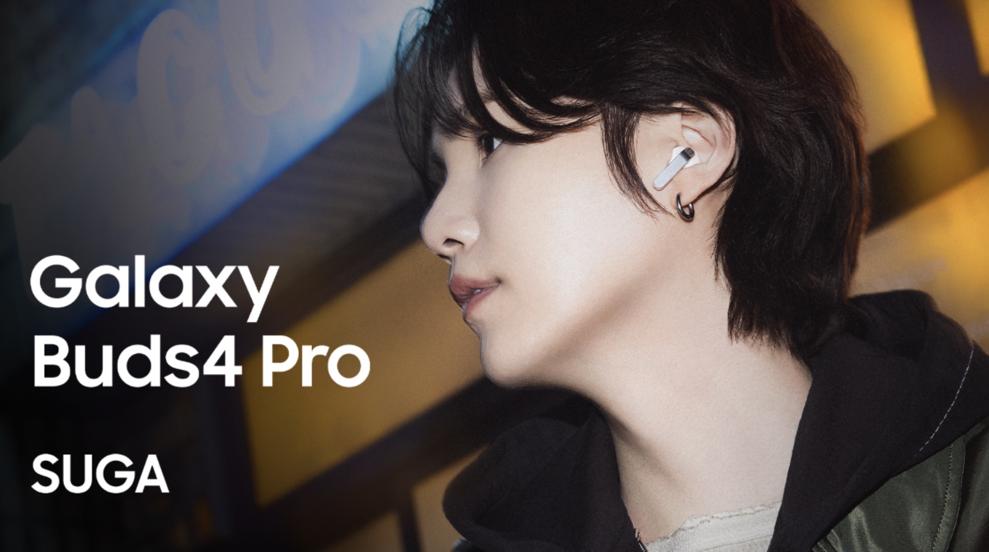 Nếu Galaxy S26 là “bộ não”, thì Galaxy Buds4 chính là “đôi tai và giọng nói” của hệ sinh thái. Sự kết nối giữa hai thiết bị không chỉ dừng ở mức phát nhạc hay nhận cuộc gọi. Nó tạo nên một kênh giao tiếp trực tiếp giữa người dùng và AI, bất kể hoàn cảnh.