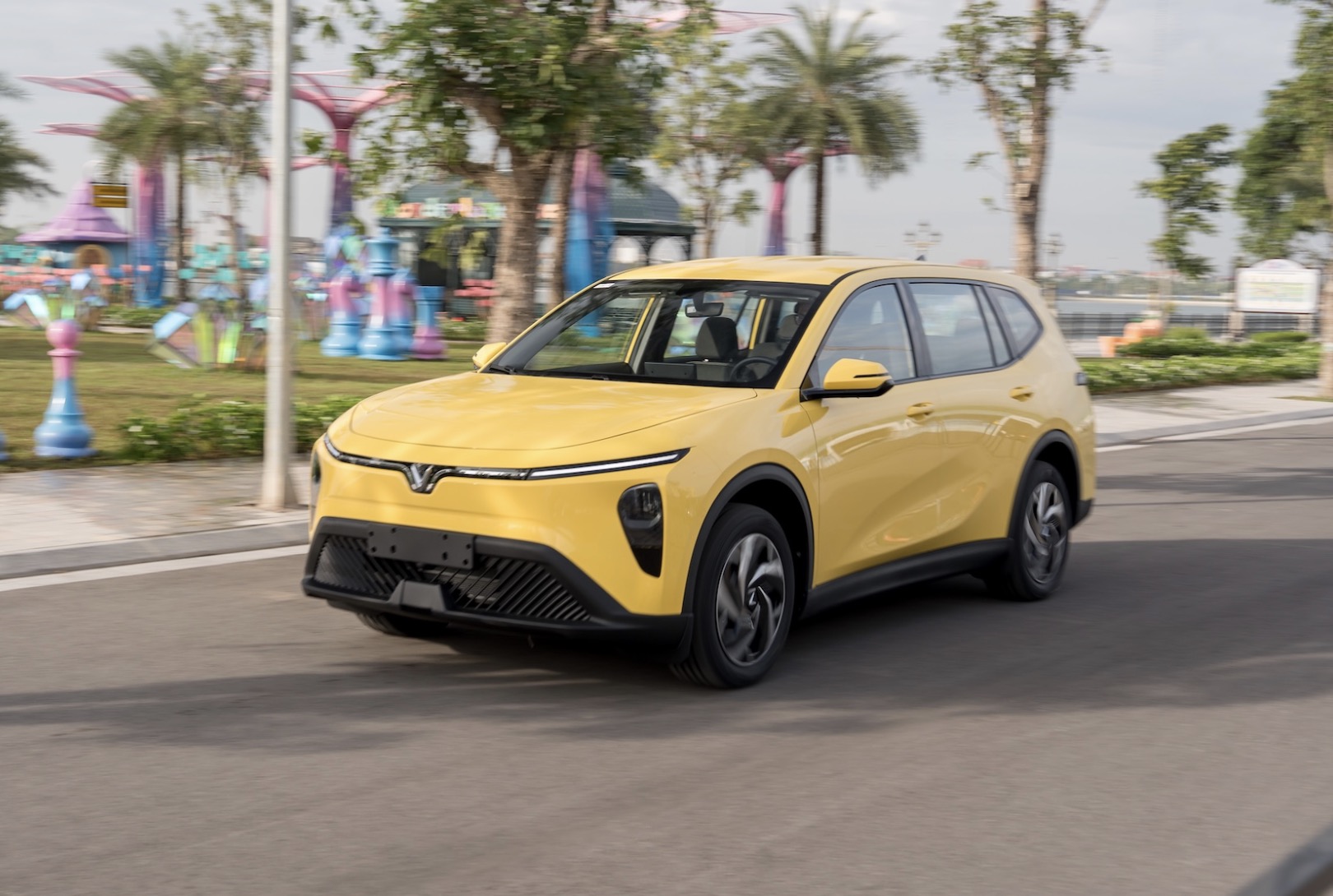 VinFast công bố kết quả tài chính 2025: lượng xe điện bàn giao tăng mạnh, lập kỷ lục mới