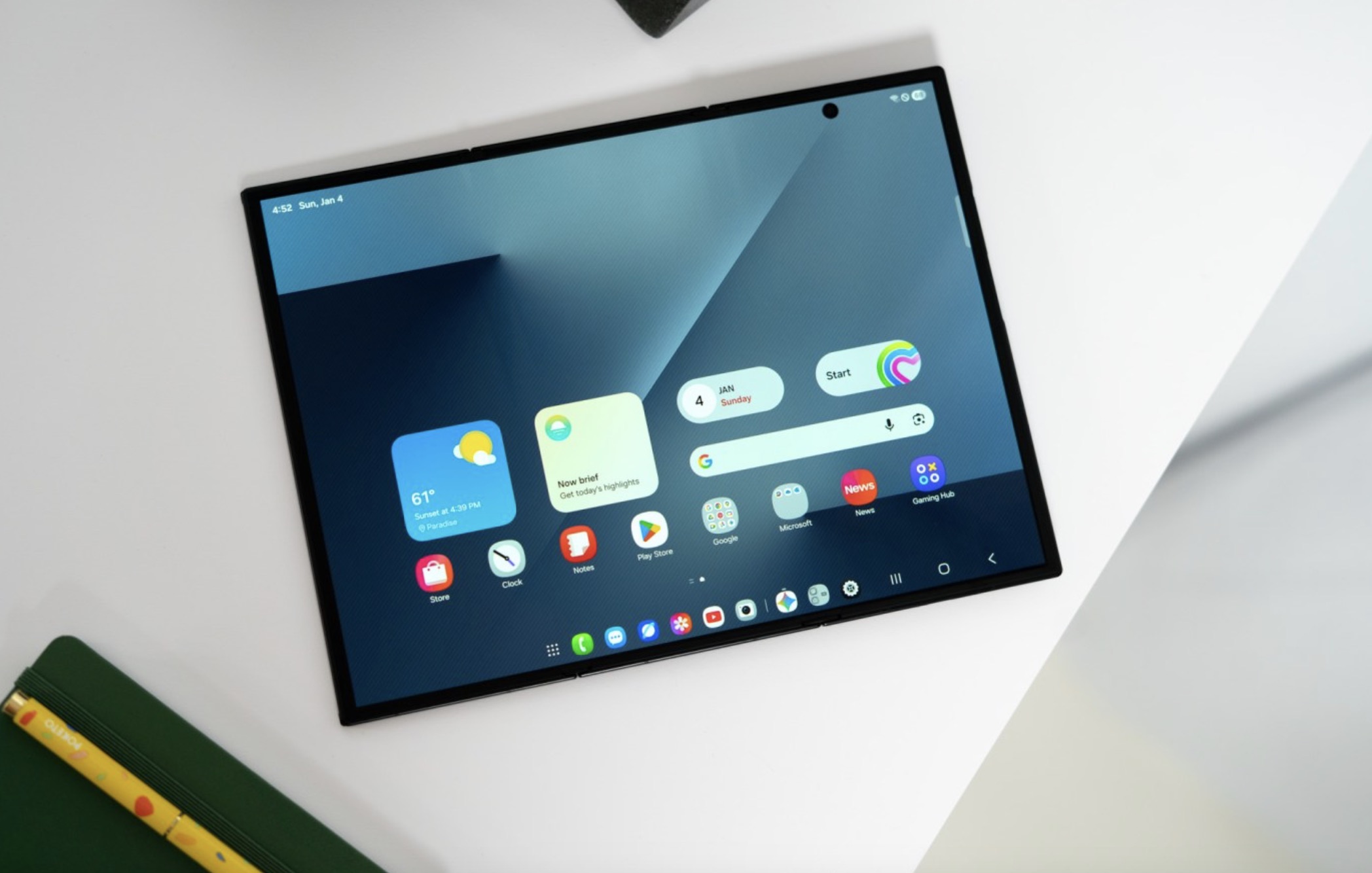 Smartphone gập ba Samsung Galaxy Z TriFold bị khai tử sớm do chi phí sản xuất cao và doanh số thấp TechTimes Vietnam Smartphone gập ba Samsung Galaxy Z TriFold bị khai tử sớm do chi phí sản xuất cao và doanh số thấp