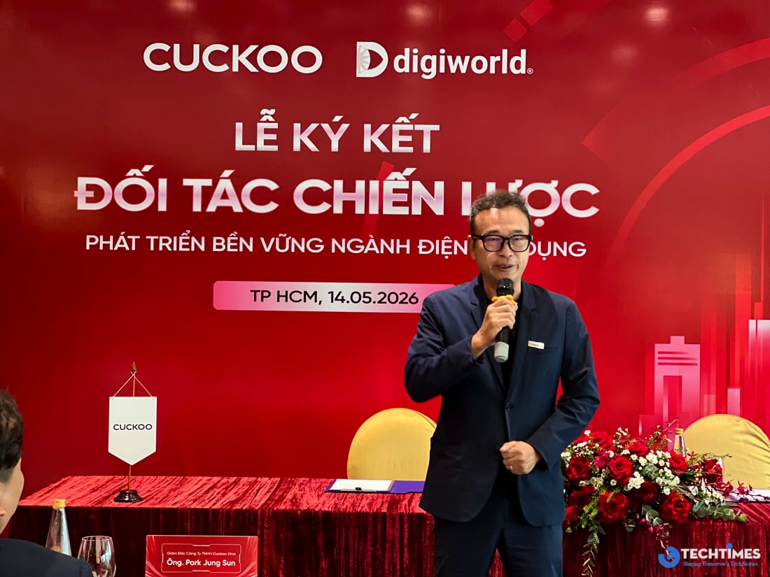 Ông Đoàn Hồng Việt - Chủ tịch HĐQT Digiworld phát biểu tại sự kiện ký kết.