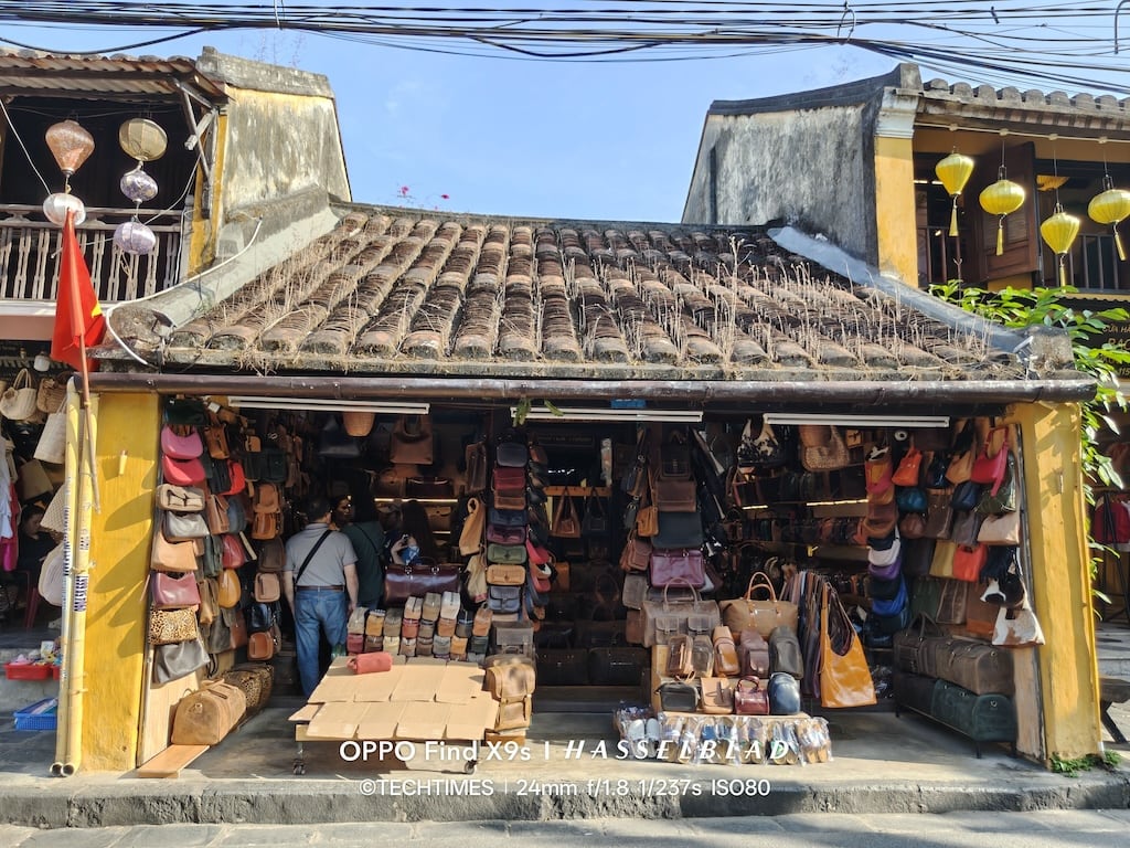 Đánh giá OPPO Find X9s: Khi smartphone nhỏ gọn mang tham vọng thay thế máy ảnh chuyên nghiệp TechTimes Vietnam IMG20260505161353 TechTimes Vietnam Đánh giá OPPO Find X9s: Khi smartphone nhỏ gọn mang tham vọng thay thế máy ảnh chuyên nghiệp