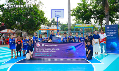STARTRADER cai tao san bong ro cho 10000 thanh thieu TechTimes Vietnam STARTRADER cải tạo sân bóng rổ cho 10.000 thanh thiếu niên mỗi năm tại Việt Nam