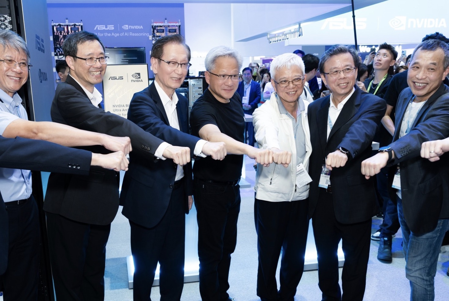 COMPUTEX 2026 nóng trước giờ khai mạc với NVIDIA N1X, Intel Arc G3 và Snapdragon C đồng loạt xuất hiện