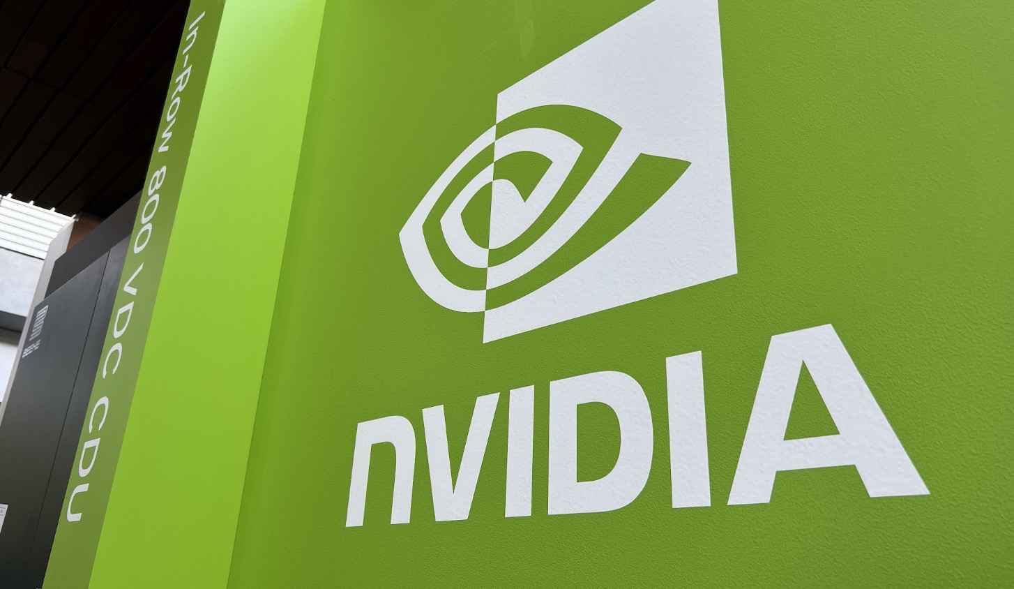NVIDIA chi 40 tỷ USD cho trí tuệ nhân tạo AI năm 2026, OpenAI nhận khoản đầu tư lớn nhất TechTimes Vietnam NVIDIA chi 40 tỷ USD cho trí tuệ nhân tạo AI năm 2026, OpenAI nhận khoản đầu tư lớn nhất. Ảnh: Đô Nguyễn/TechTimes.
