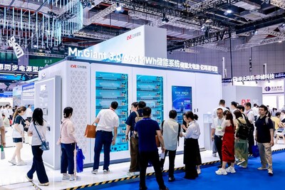 SNEC 2026 | EVE Energy ký kết các đơn hàng lớn với tổng dung lượng vượt 67GWh, tiếp tục gia tăng khoảng cách dẫn đầu trong lĩnh vực lưu trữ năng lượng TechTimes Vietnam 1781450758 137 SNEC 2026 EVE Energy ky ket cac don hang TechTimes Vietnam SNEC 2026 | EVE Energy ký kết các đơn hàng lớn với tổng dung lượng vượt 67GWh, tiếp tục gia tăng khoảng cách dẫn đầu trong lĩnh vực lưu trữ năng lượng