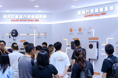 APsystems ra mat cac giai phap luu tru nang luong TechTimes Vietnam APsystems ra mắt các giải pháp lưu trữ năng lượng lai và độc lập lưới điện mới tại SNEC 2026