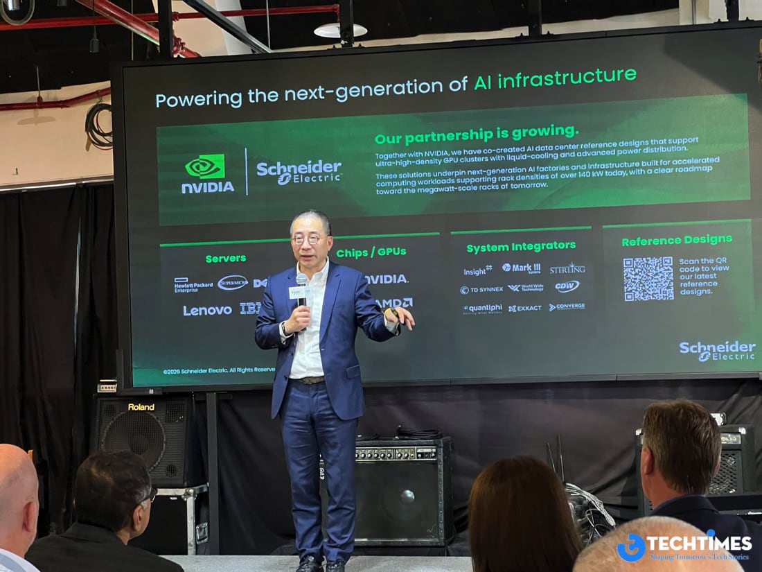 COMPUTEX 2026: Schneider Electric, AVEVA và cuộc tái định hình trung tâm dữ liệu thành AI Factory thế hệ mới TechTimes Vietnam Ông Yin Zheng - Phó Chủ tịch điều hành phụ trách hoạt động tại Trung Quốc và Đông Á của Schneider Electric chia sẻ về hạ tầng AI, chuyển đổi trung tâm dữ liệu và cung cấp năng lượng cho tương lai.