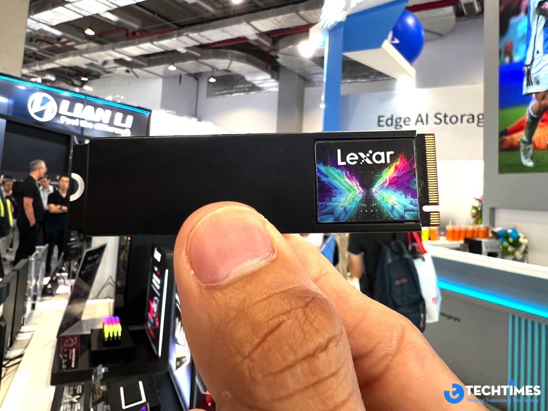 Tại các khu vực trình diễn, Lexar mô phỏng nhiều kịch bản sử dụng thực tế như xử lý AI cục bộ, sáng tạo nội dung, dựng video độ phân giải cao hay khai thác mô hình ngôn ngữ trên workstation và mini PC. Những minh họa này cho thấy lưu trữ đang trở thành một phần không thể tách rời của nền tảng AI PC thế hệ mới.