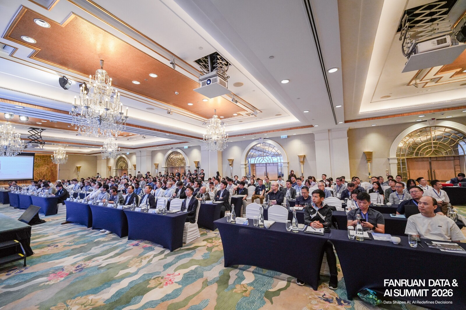 FanRuan Software giúp các doanh nghiệp Hồng Kông xây dựng năng lực ra quyết định dựa trên AI TechTimes Vietnam FANRUAN DATA & AI SUMMIT 2026 Data Shapes Al, Al Redefines Decisions