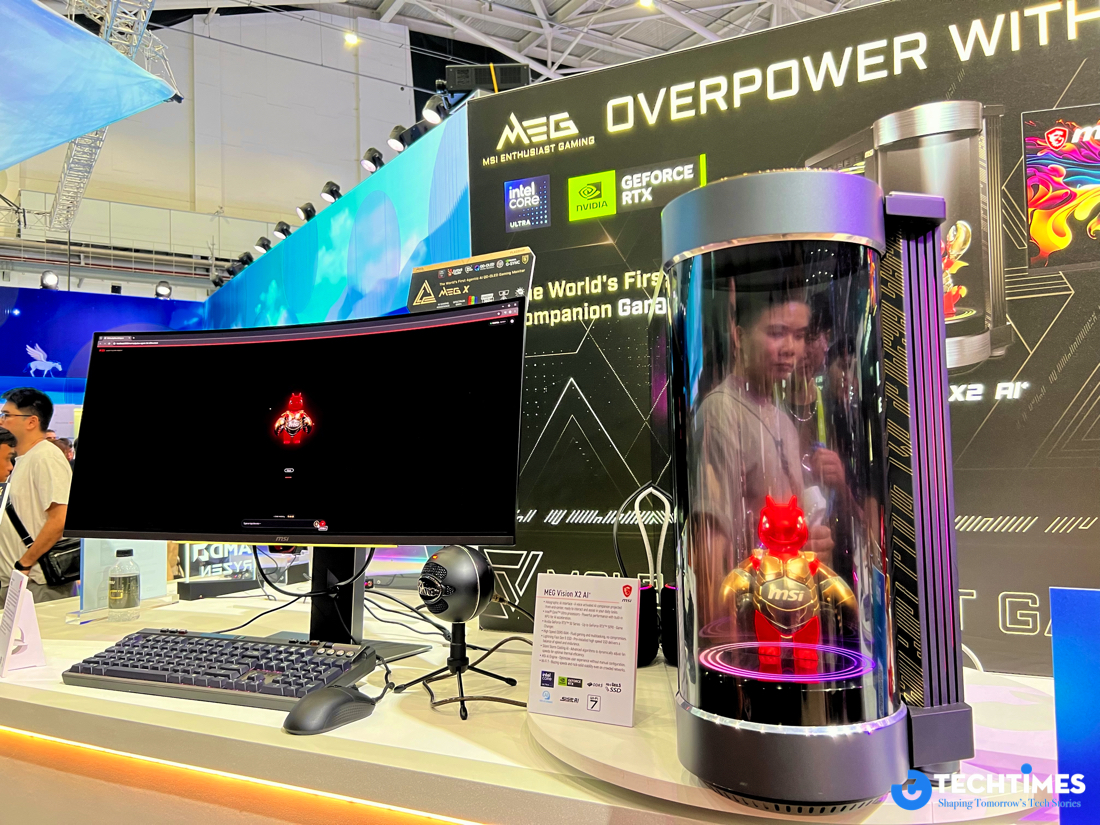 Điểm nhấn đáng chú ý là mẫu desktop MEG Vision X2 AI+, với LuckyClaw được hiển thị thông qua công nghệ AI Holostage. Nhờ màn hình hình trụ tích hợp trên thân máy, nhân vật AI xuất hiện như một thực thể riêng biệt thay vì chỉ tồn tại trên màn hình máy tính thông thường.