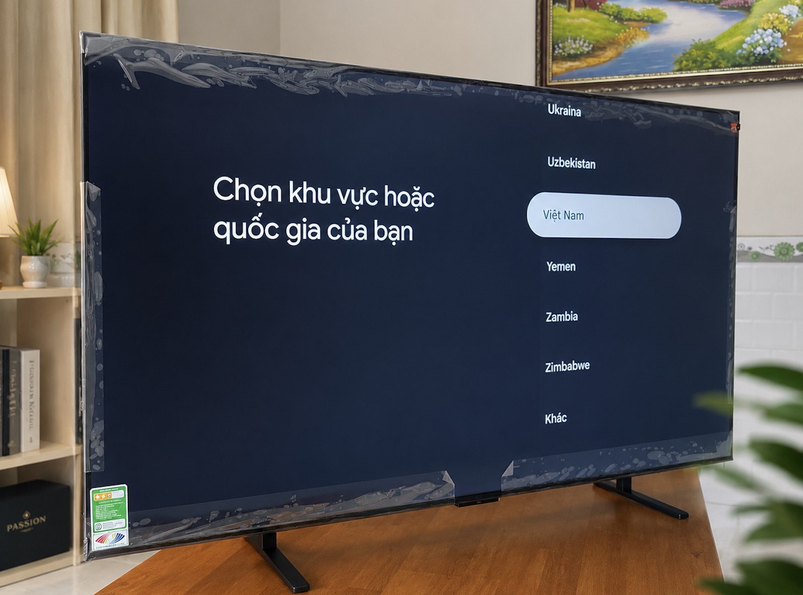 Đánh giá TCL 65A400M: Màn hình lớn, thiết kế đẹp, chất lượng hiển thị vượt tầm giá TechTimes Vietnam Việc lắp đặt cũng cực kỳ đơn giản nhờ hướng dẫn chi tiết trực quan bằng hình ảnh in trên vỏ hộp và hướng dẫn của Google TV trên màn hình ngay trong lần sử dụng đầu tiên.