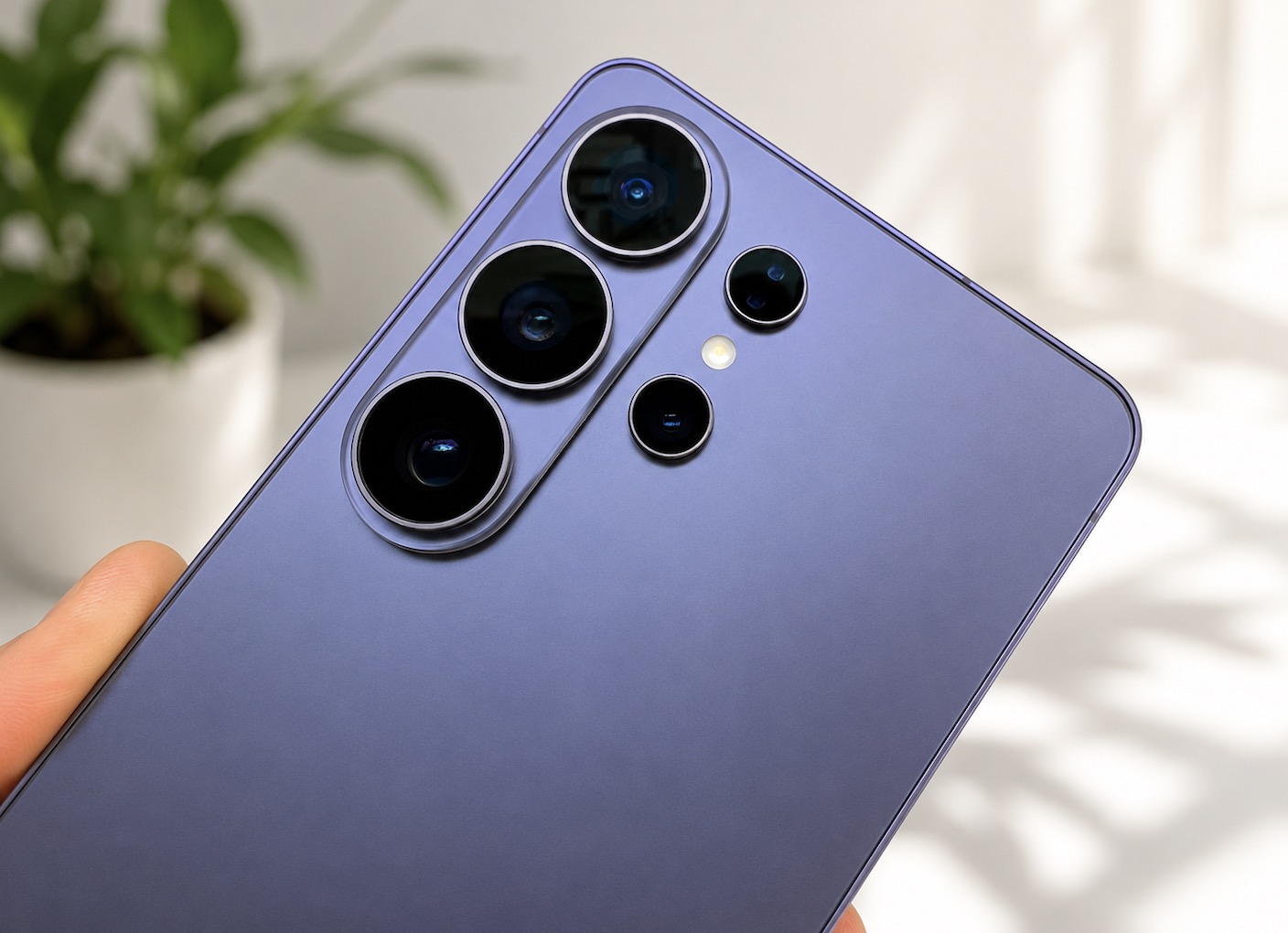 Cận cảnh thiết kế cụm camera của Galaxy S26 Ultra.