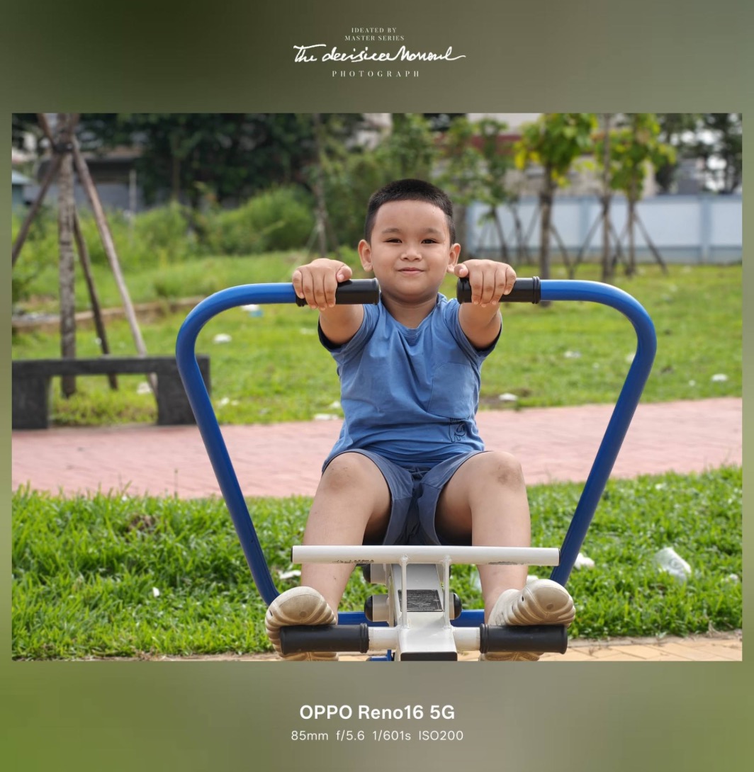 Đánh giá camera OPPO Reno16 5G: Chiếc smartphone khiến 'người dùng' lười chỉnh ảnh hơn bao giờ hết TechTimes Vietnam Nếu Pop Cam là tính năng mình thích nhất thì camera tele lại là ống kính mình sử dụng nhiều nhất. Tiêu cự zoom quang 3,5x mang đến góc nhìn rất phù hợp để chụp chân dung hoặc bắt lại những chi tiết ở khoảng cách xa. Khác với việc phóng lớn từ camera chính, ảnh từ camera tele giữ được độ nét tốt hơn, đồng thời tạo cảm giác về chiều sâu tự nhiên hơn.