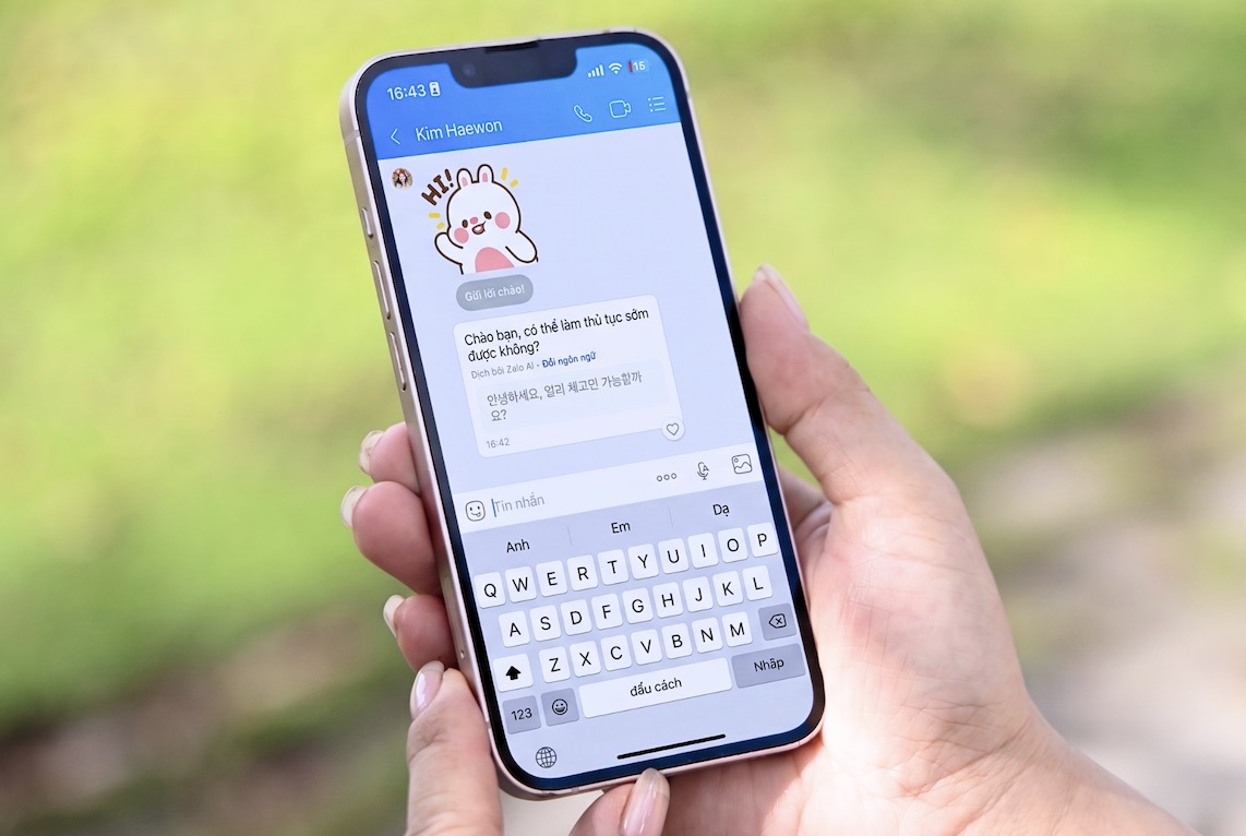 Zalo bổ sung tính năng trí tuệ nhân tạo AI mới, mở rộng dịch thuật và tăng cường đồng bộ dữ liệu TechTimes Vietnam Zalo bổ sung tính năng AI mới, mở rộng dịch thuật và tăng cường đồng bộ dữ liệu