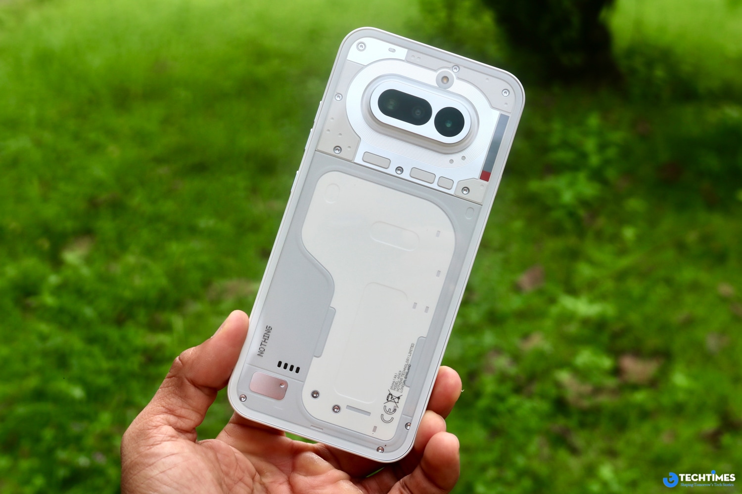 Mặt lưng Nothing Phone (4a)