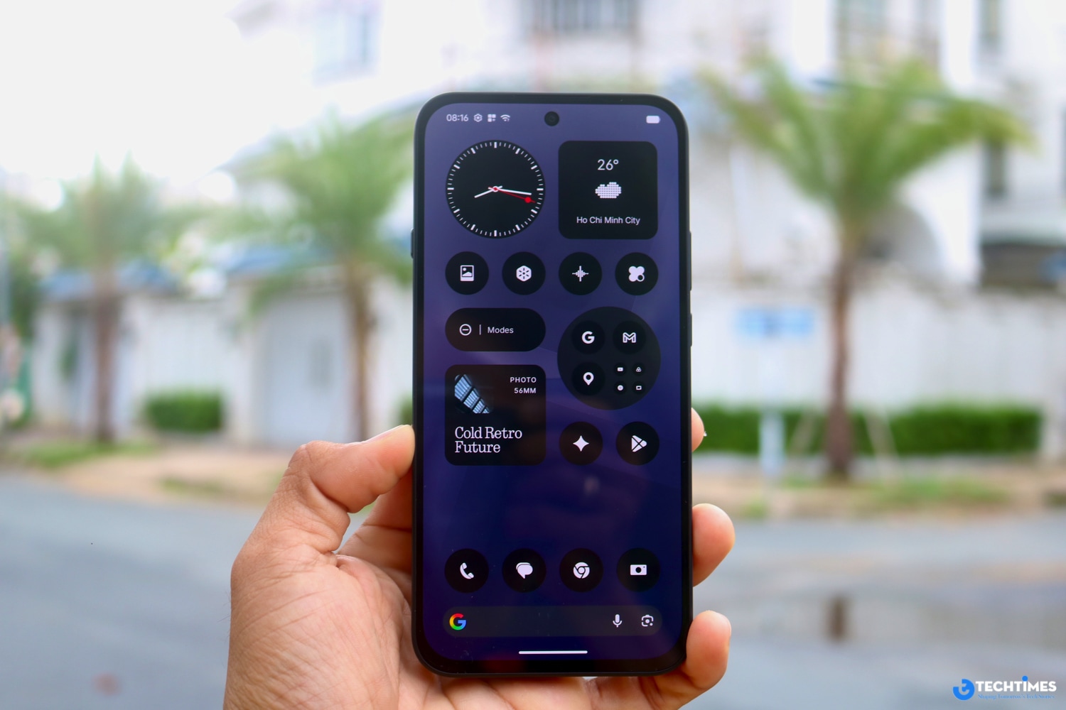 Phone (4b) chạy Nothing OS 4.1 trên Android 16.