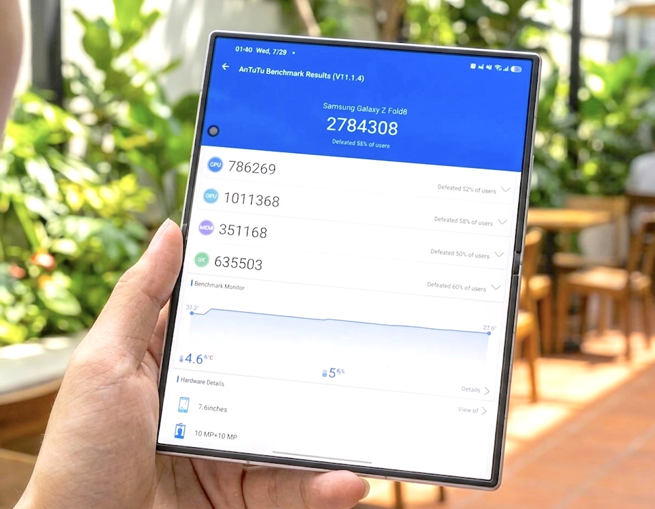 Điểm số Antutu Benchmark đạt được rất cao với hơn 2,7 triệu điểm.