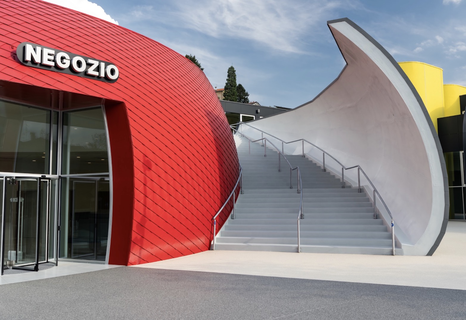 Moto Guzzi khánh thành “ngôi nhà mới” tại Mandello del Lario