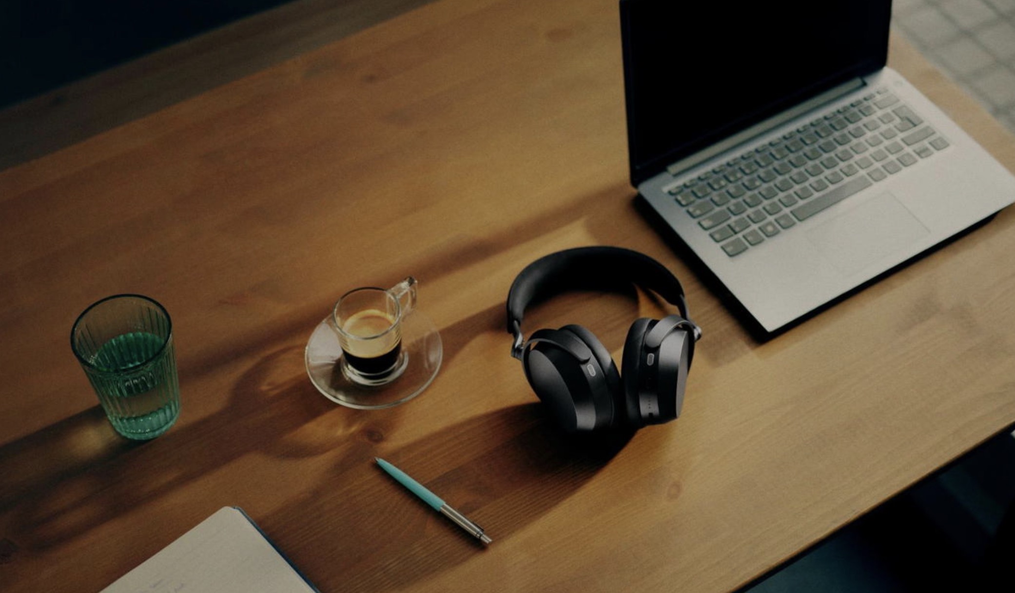 Sennheiser Momentum 5: Âm thanh cân bằng, pin 57 giờ và loạt tính năng đáng giá TechTimes Vietnam Sennheiser Momentum 5: Âm thanh cân bằng, pin 57 giờ và loạt tính năng đáng giá