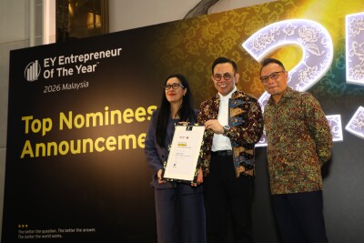 Bà Jennifer Kok, Nhà sáng lập kiêm CEO của Media OutReach Newswire, là ứng viên hàng đầu cho giải thưởng Doanh nhân của năm 2026 của EY tại Malaysia 820675 EY EOY Malaysia 2026 Top TechTimes Vietnam Bà Jennifer Kok, Nhà sáng lập kiêm CEO của Media OutReach Newswire, là ứng viên hàng đầu cho giải thưởng Doanh nhân của năm 2026 của EY tại Malaysia
