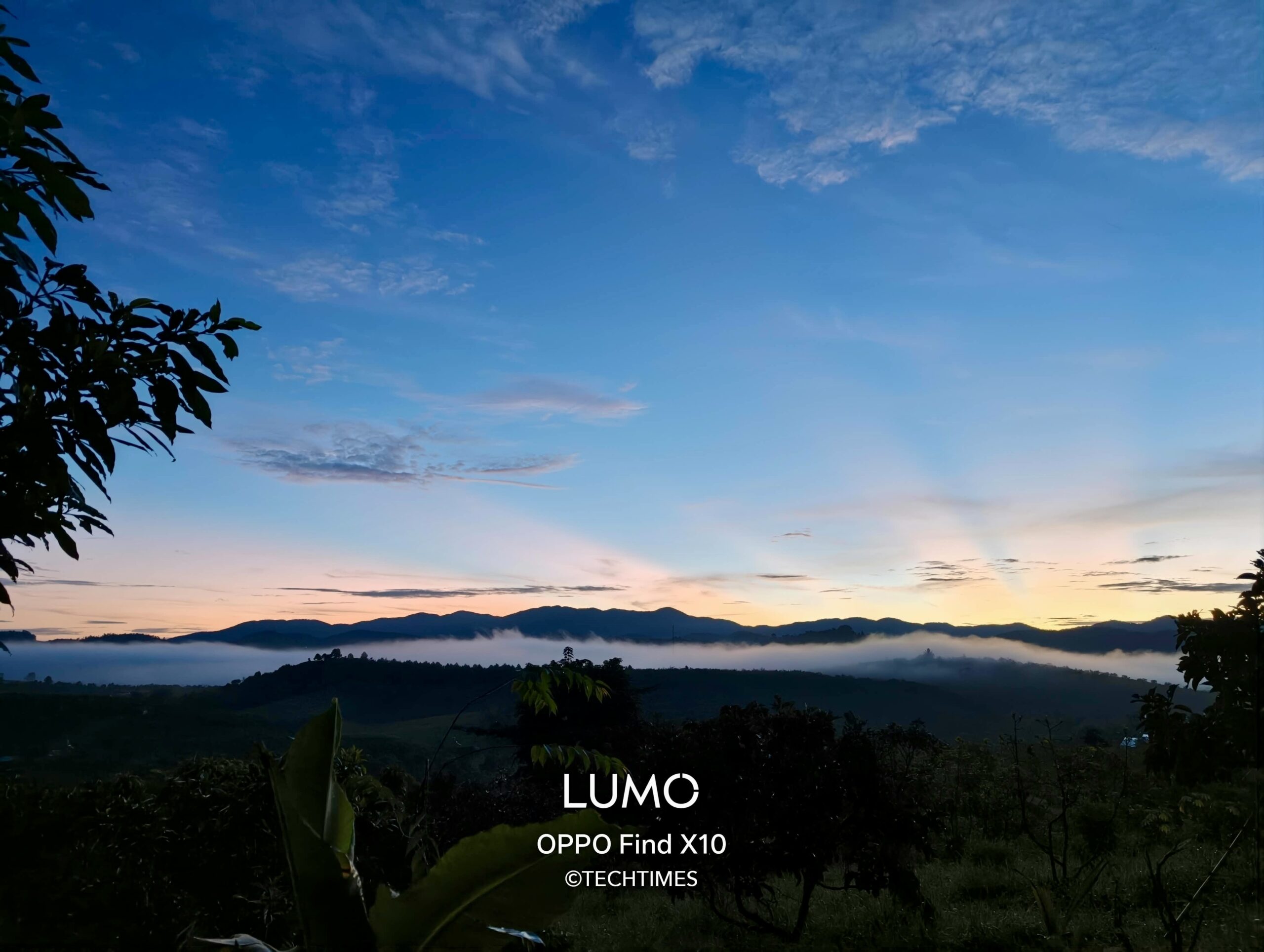 Đánh giá OPPO Find X10: Camera Hasselblad 200MP và triết lý “Thật như mắt thấy” TechTimes Vietnam Find X10 tích hợp 16 bảng màu phim Master Color Palette và AI Master Composition, hỗ trợ tùy chỉnh phong cách ảnh và gợi ý bố cục.
