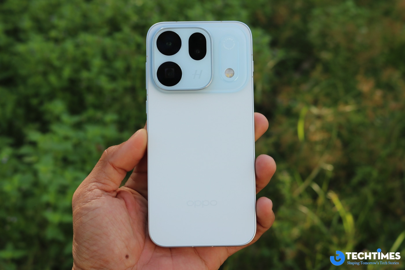 Đánh giá OPPO Find X10: Camera Hasselblad 200MP và triết lý “Thật như mắt thấy” TechTimes Vietnam OPPO Find X10 TechTimes 3 TechTimes Vietnam Đánh giá OPPO Find X10: Camera Hasselblad 200MP và triết lý “Thật như mắt thấy”