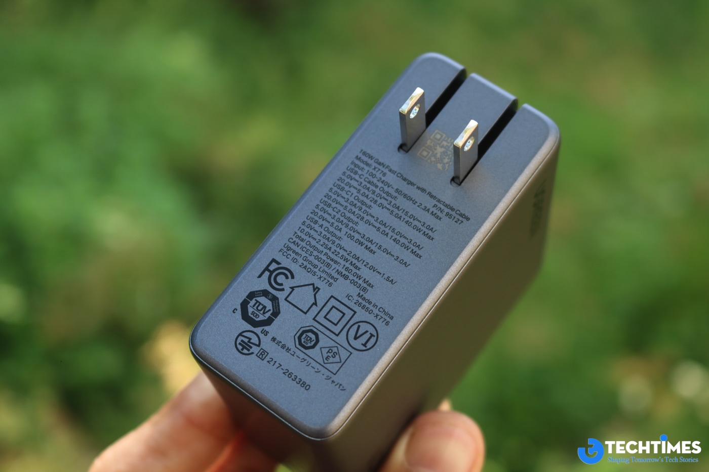 Trải nghiệm bộ ba phụ kiện UGREEN: Sạc không dây Qi2, củ sạc GaN 160W và pin dự phòng tản nhiệt chất lỏng TechTimes Vietnam Thiết kế và hệ thống tản nhiệt