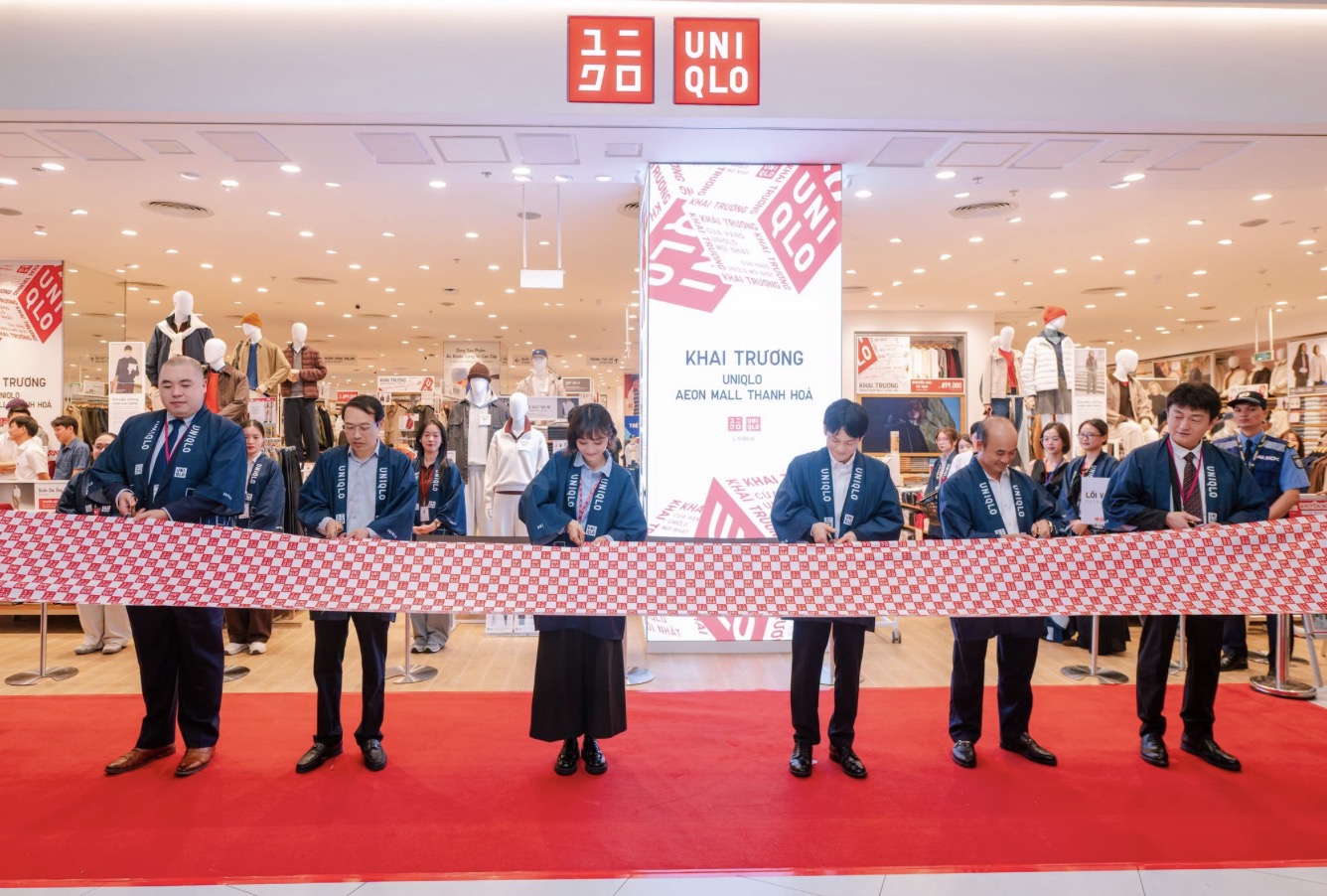 UNIQLO khai trương cửa hàng đầu tiên tại Thanh Hóa, giới thiệu bộ sưu tập mang dấu ấn địa phương TechTimes Vietnam UNIQLO khai trương cửa hàng đầu tiên tại Thanh Hóa, giới thiệu bộ sưu tập mang dấu ấn địa phương